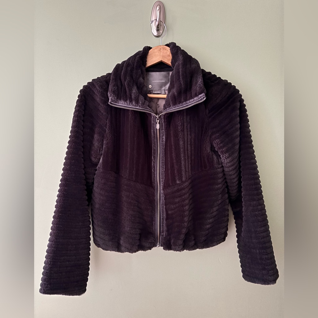 Anthropologie - Faux Fur Women's Black Jacket - Sz Xs